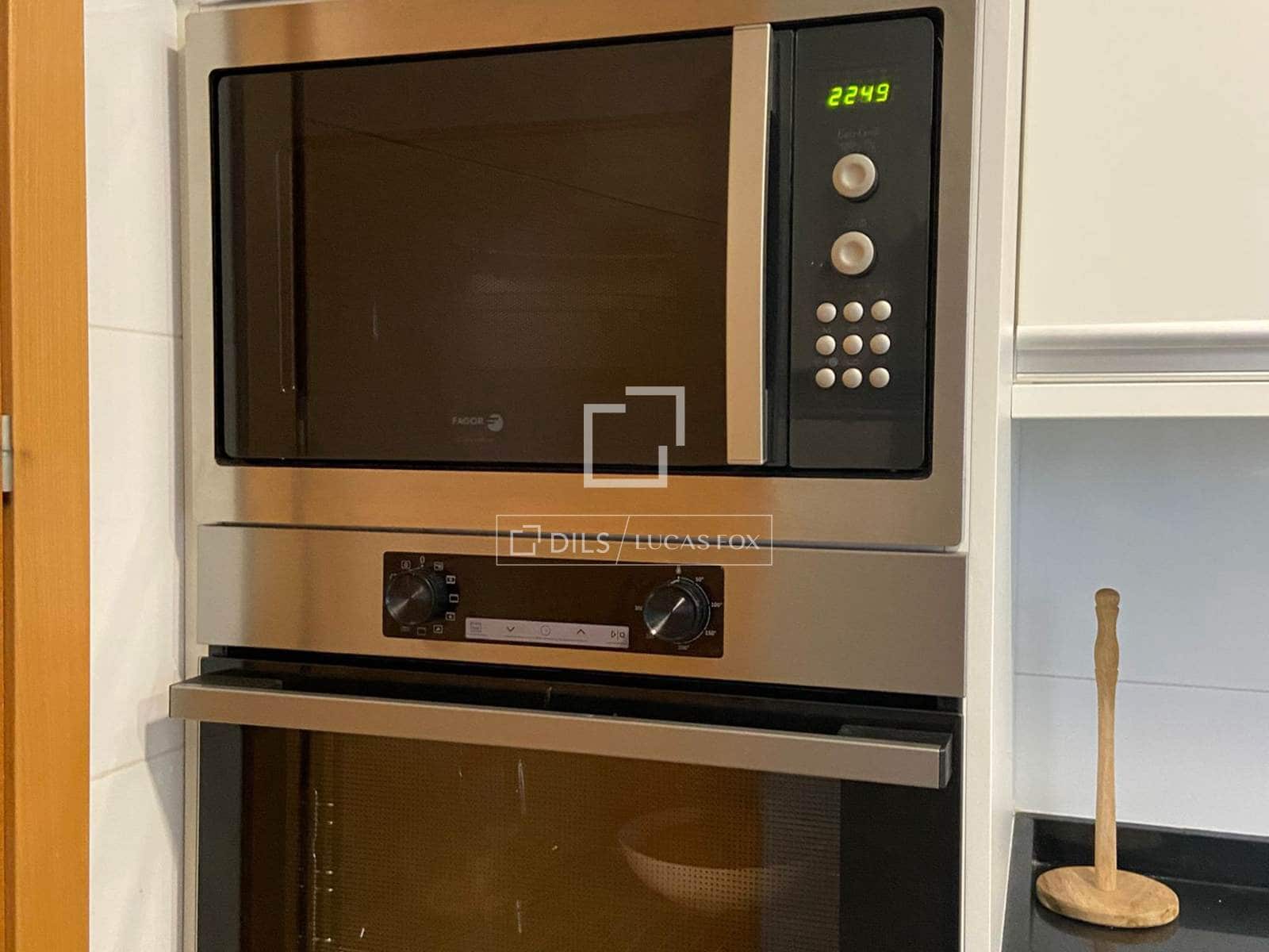 2 sypialnia Apartament do wynajęcia w Miasto Madryt z basenem garażem - 2 250 € (Ref: 9769927)