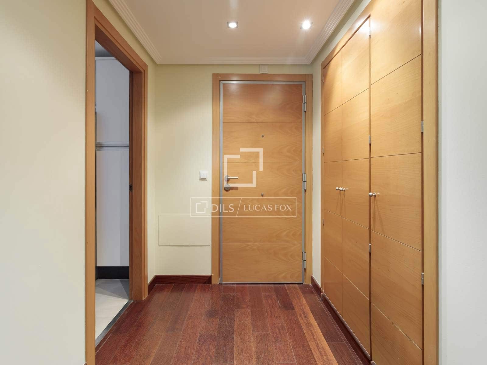 2 soverom Leilighet til leie i Madrid by med svømmebasseng garasje - € 2 250 (Ref: 9769927)