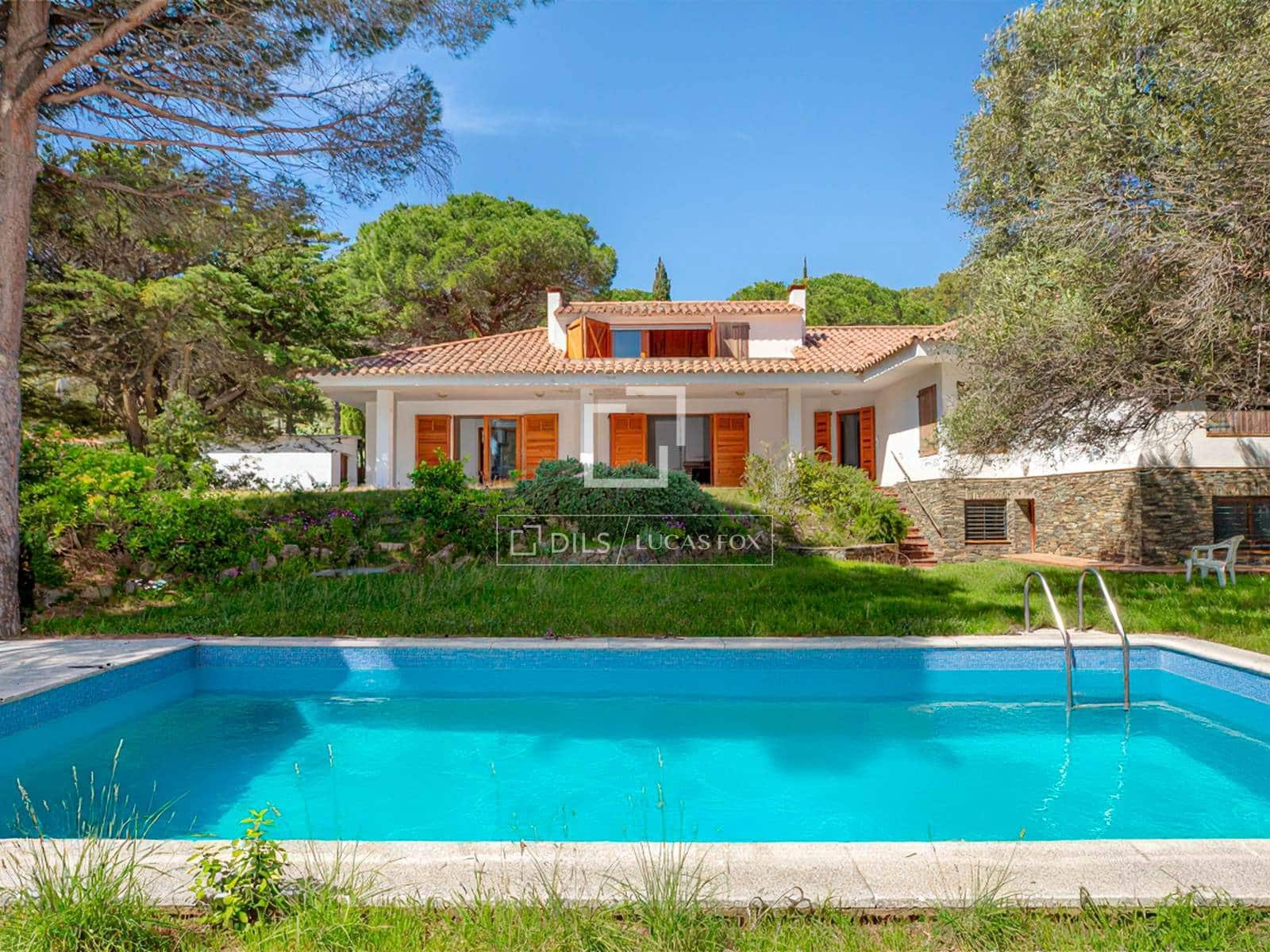 8 bedroom Villa for sale in El Port de la Selva with pool garage - € 3,500,000 (Ref: 9770046)