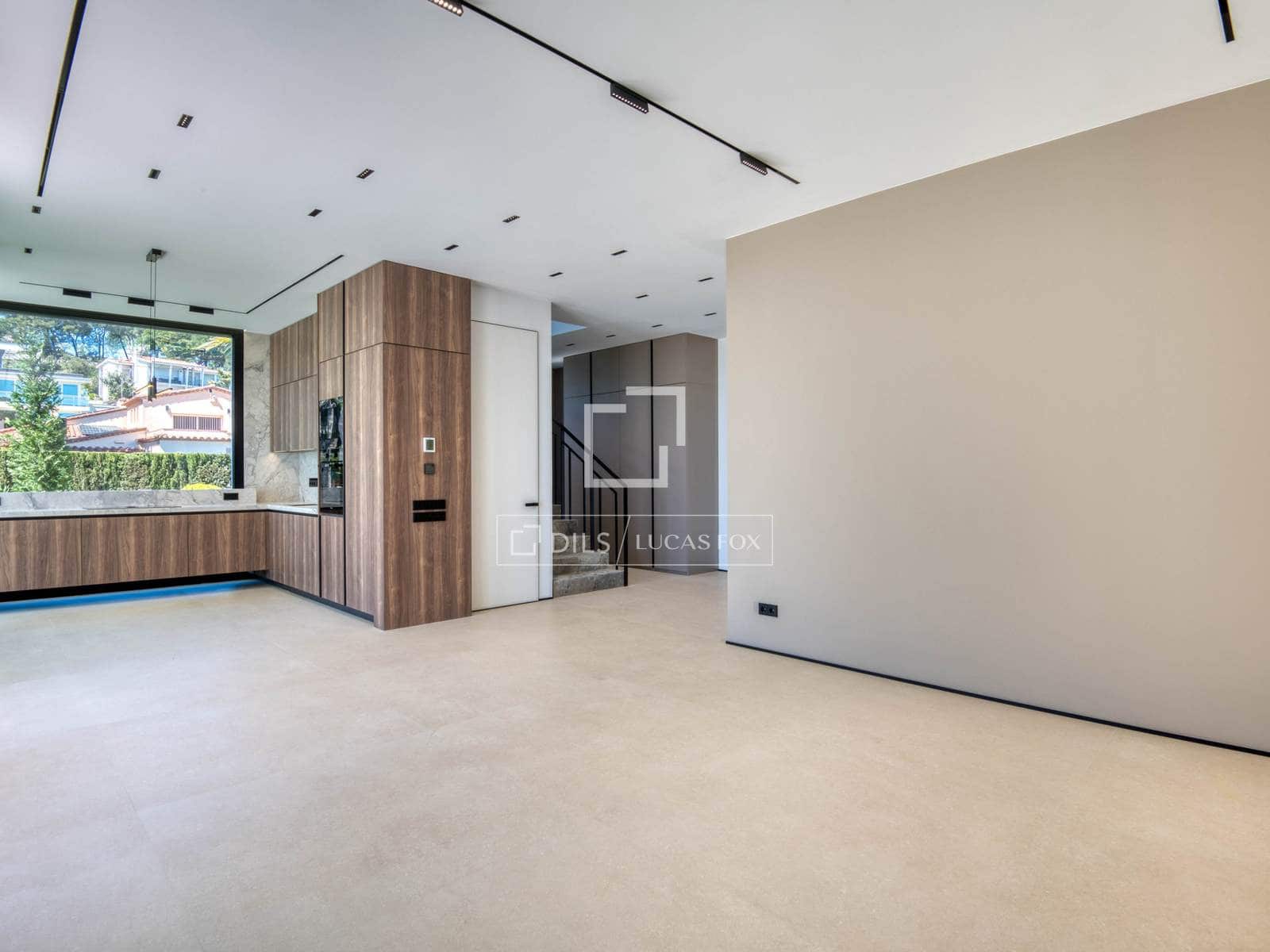 4 bedroom Villa for sale in Platja d'Aro with pool garage - € 2,300,000 (Ref: 9770047)