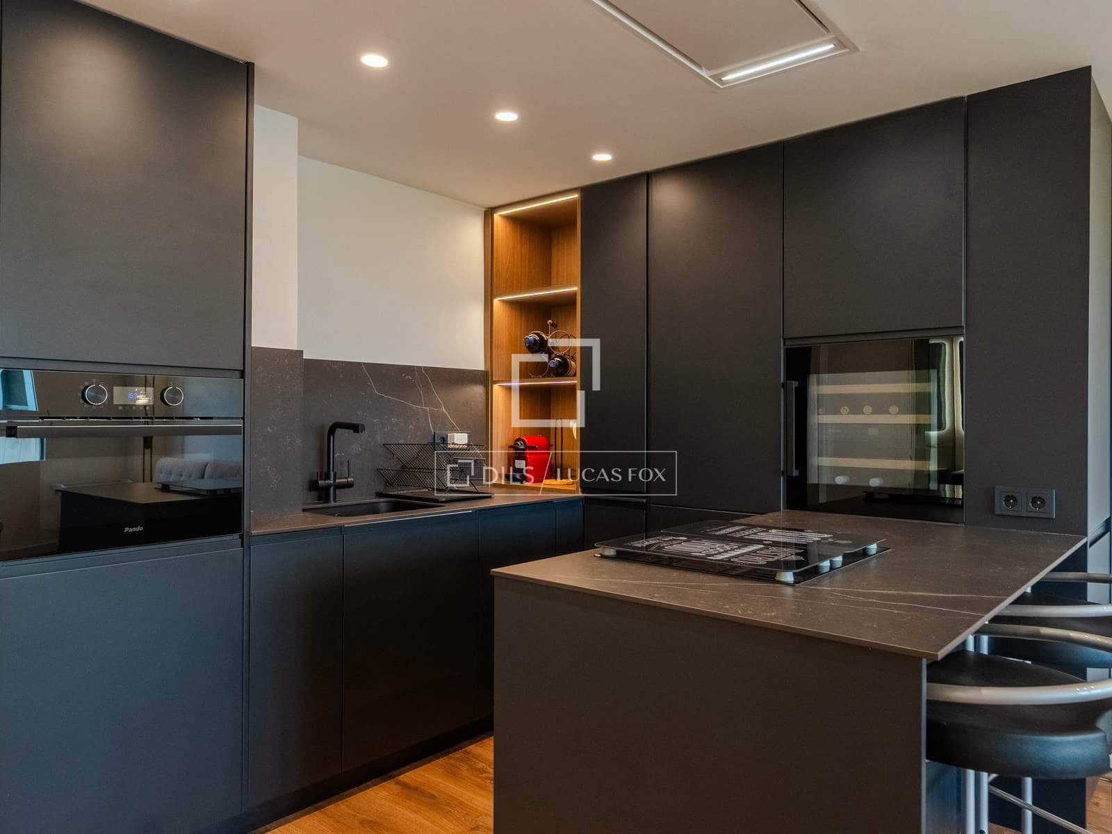 1 bedroom Apartment for rent in Valencia city with pool - € 1,800 (Ref: 9770877)