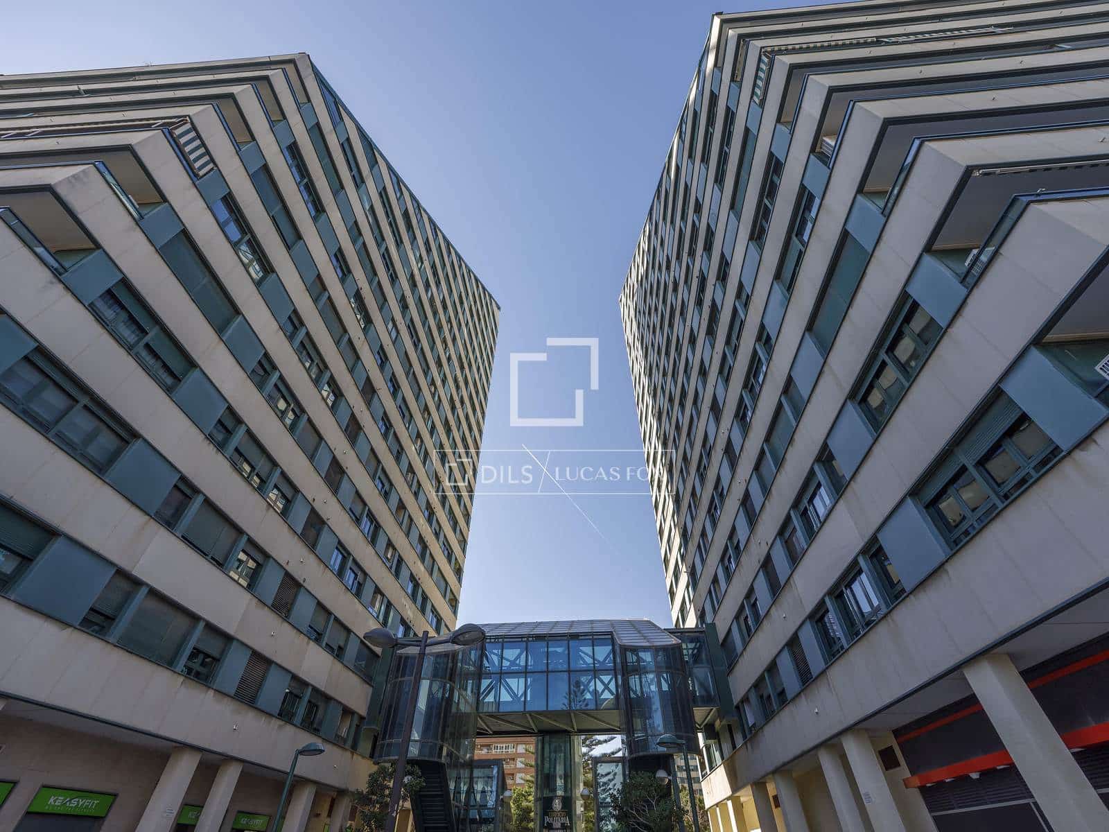 1 bedroom Apartment for rent in Valencia city with pool - € 1,800 (Ref: 9770877)