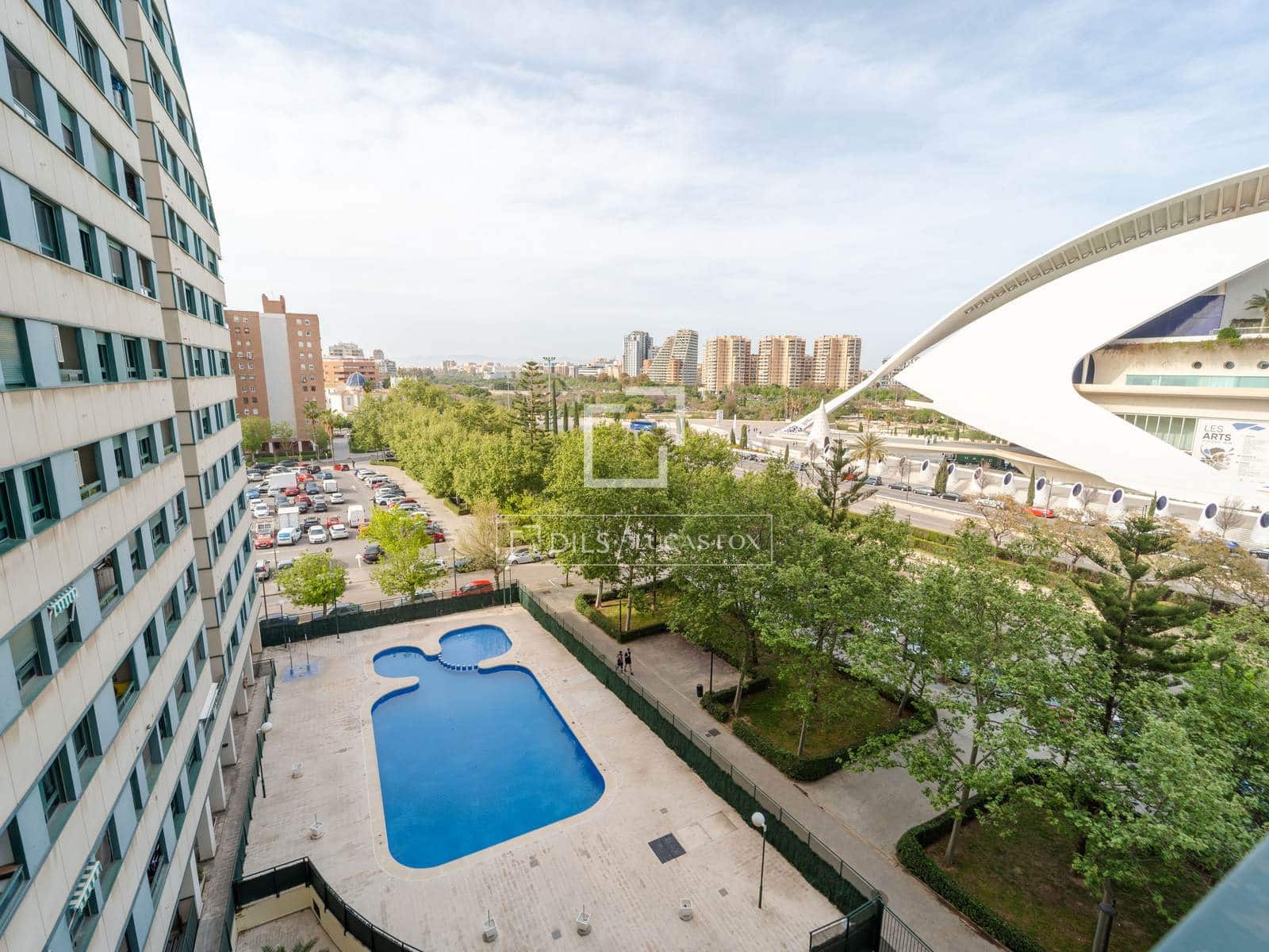 1 bedroom Apartment for rent in Valencia city with pool - € 1,800 (Ref: 9770877)