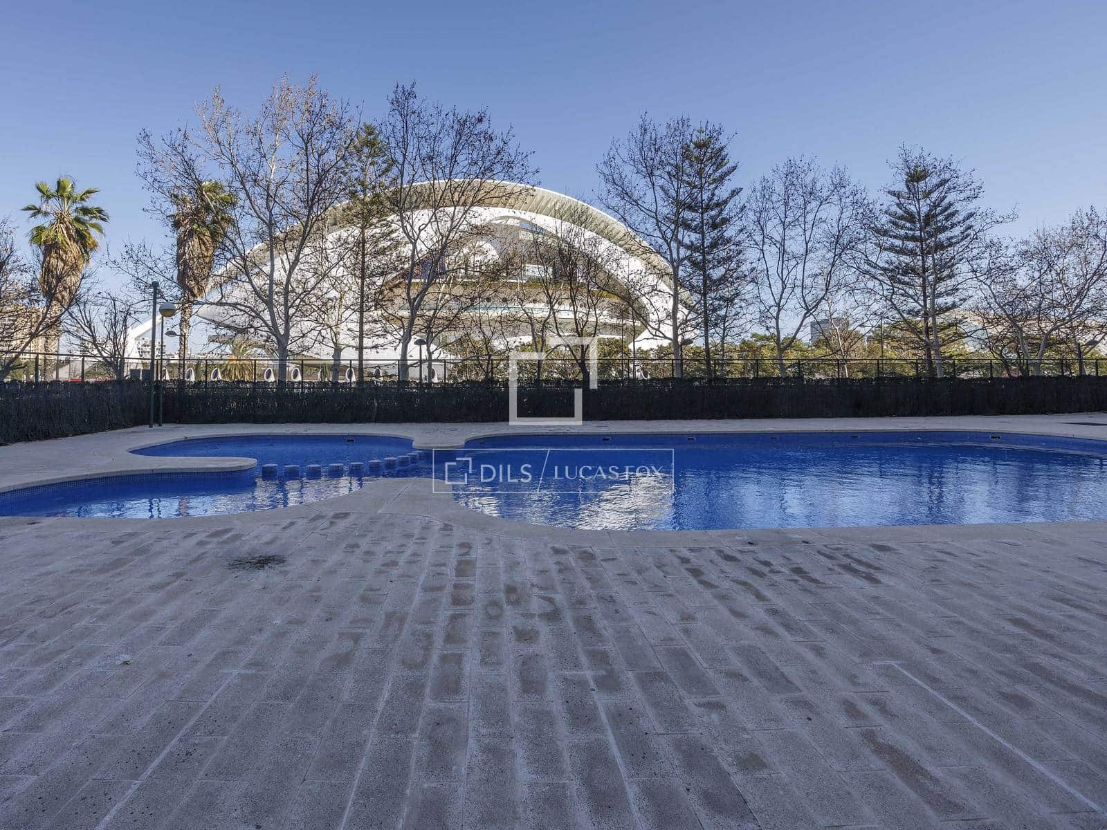 1 bedroom Apartment for rent in Valencia city with pool - € 1,800 (Ref: 9770877)