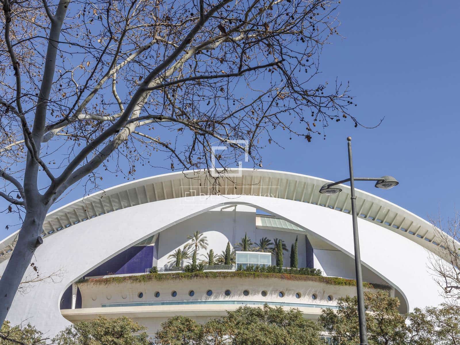 1 bedroom Apartment for rent in Valencia city with pool - € 1,800 (Ref: 9770877)