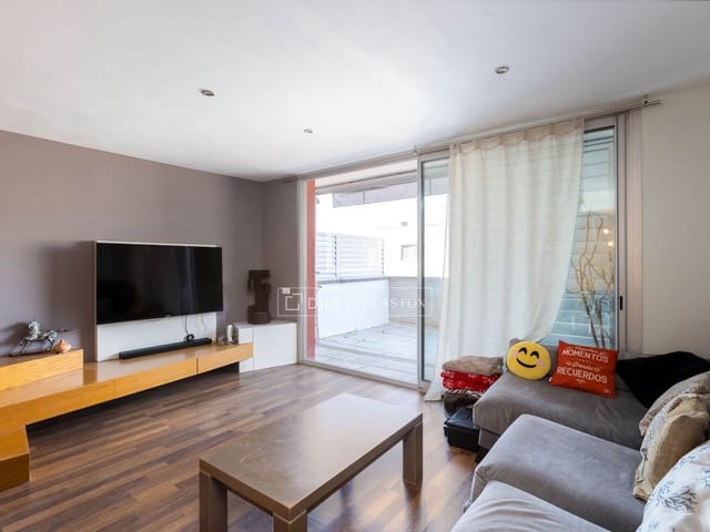 4 sypialnia Willa na sprzedaż w Sant Pol de Mar z basenem garażem - 535 000 € (Ref: 9771804)