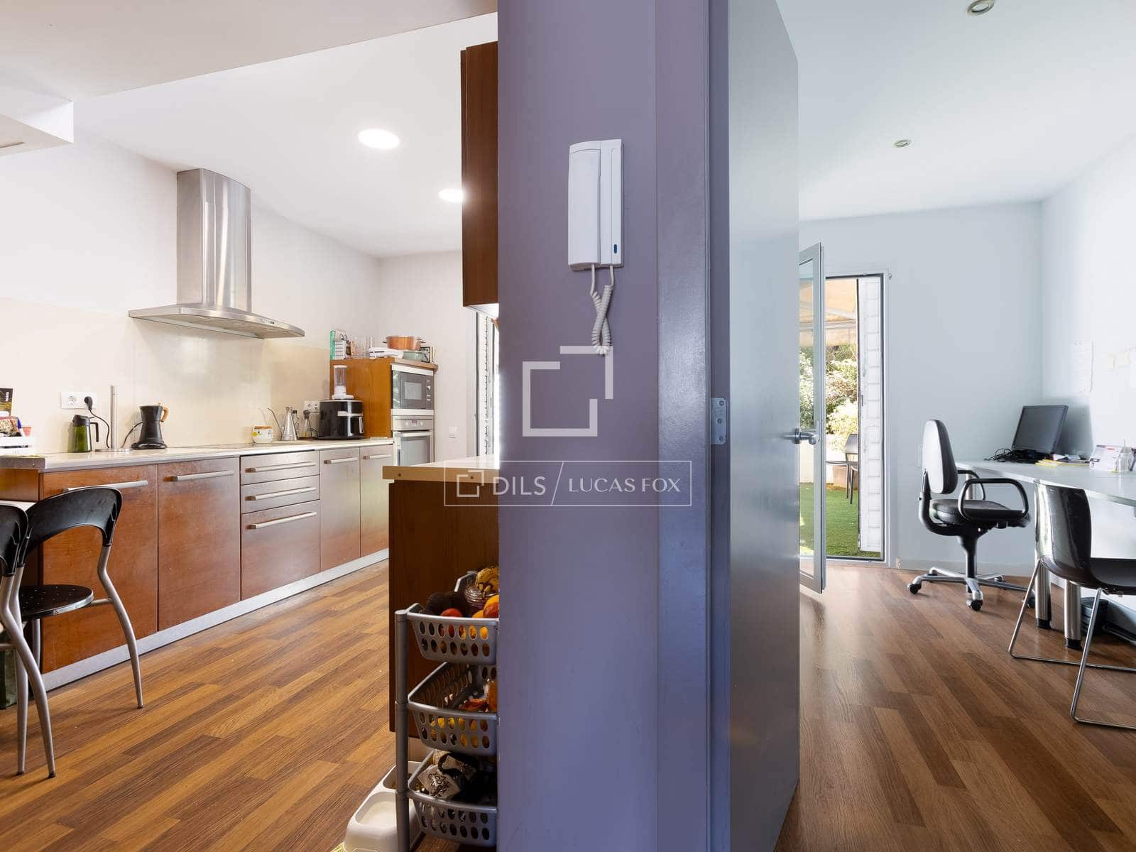 4 sypialnia Willa na sprzedaż w Sant Pol de Mar z basenem garażem - 535 000 € (Ref: 9771804)