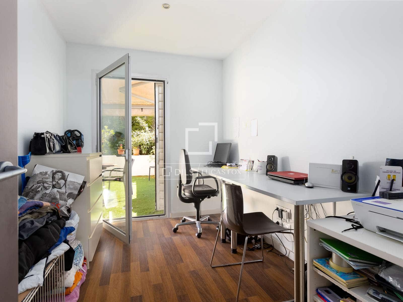 4 sypialnia Willa na sprzedaż w Sant Pol de Mar z basenem garażem - 535 000 € (Ref: 9771804)