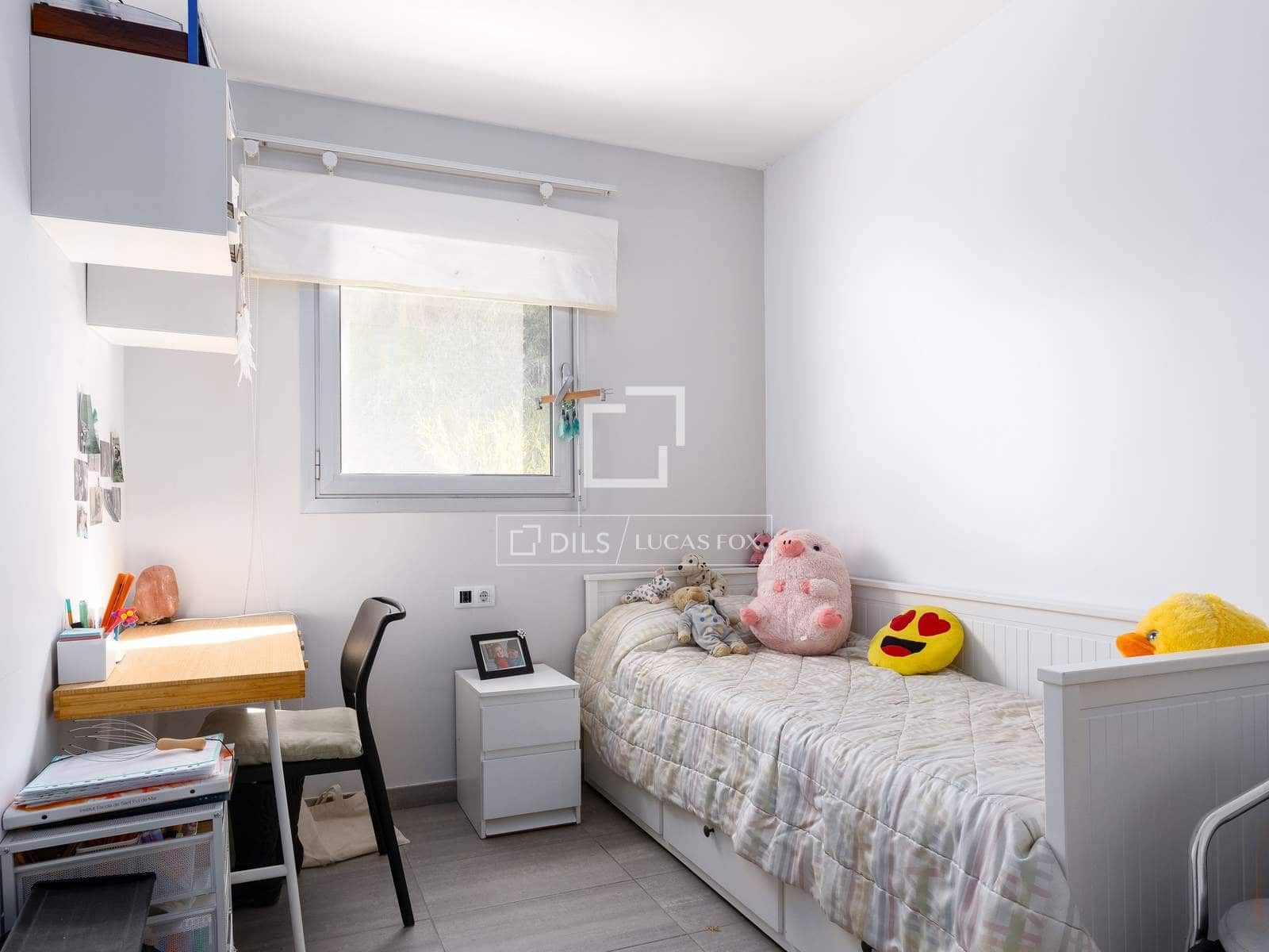 4 sypialnia Willa na sprzedaż w Sant Pol de Mar z basenem garażem - 535 000 € (Ref: 9771804)