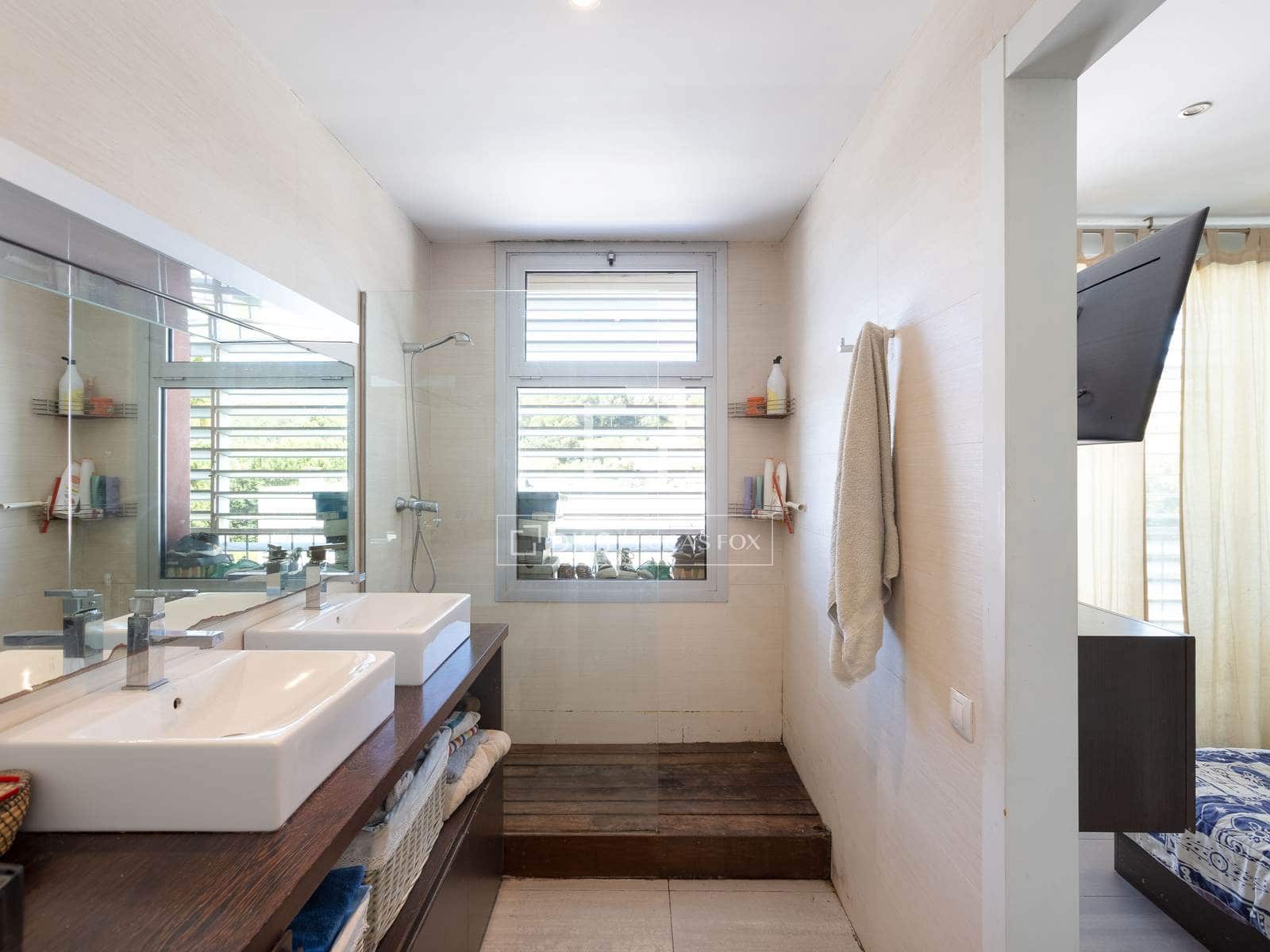 4 sypialnia Willa na sprzedaż w Sant Pol de Mar z basenem garażem - 535 000 € (Ref: 9771804)