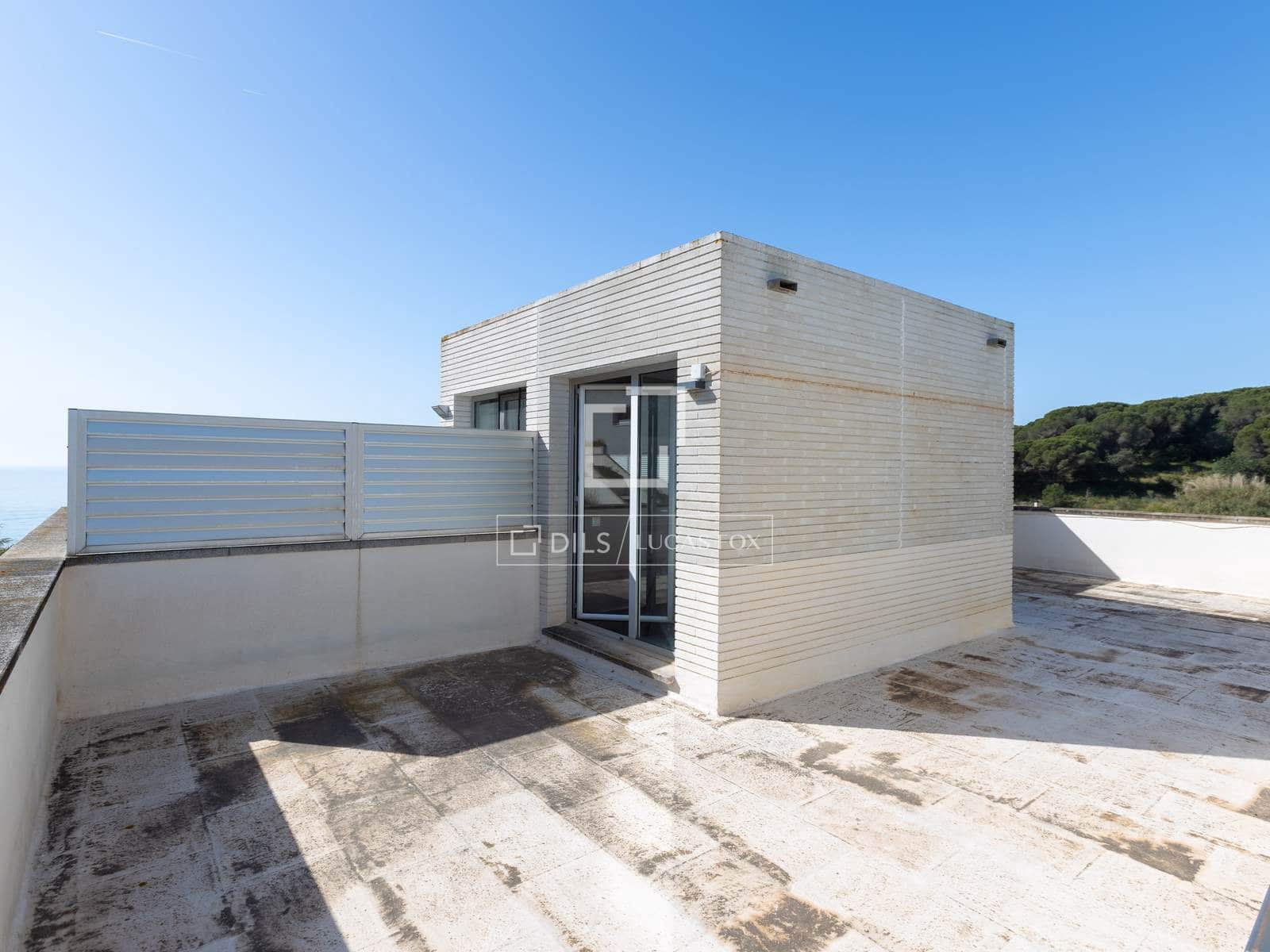 4 sypialnia Willa na sprzedaż w Sant Pol de Mar z basenem garażem - 535 000 € (Ref: 9771804)