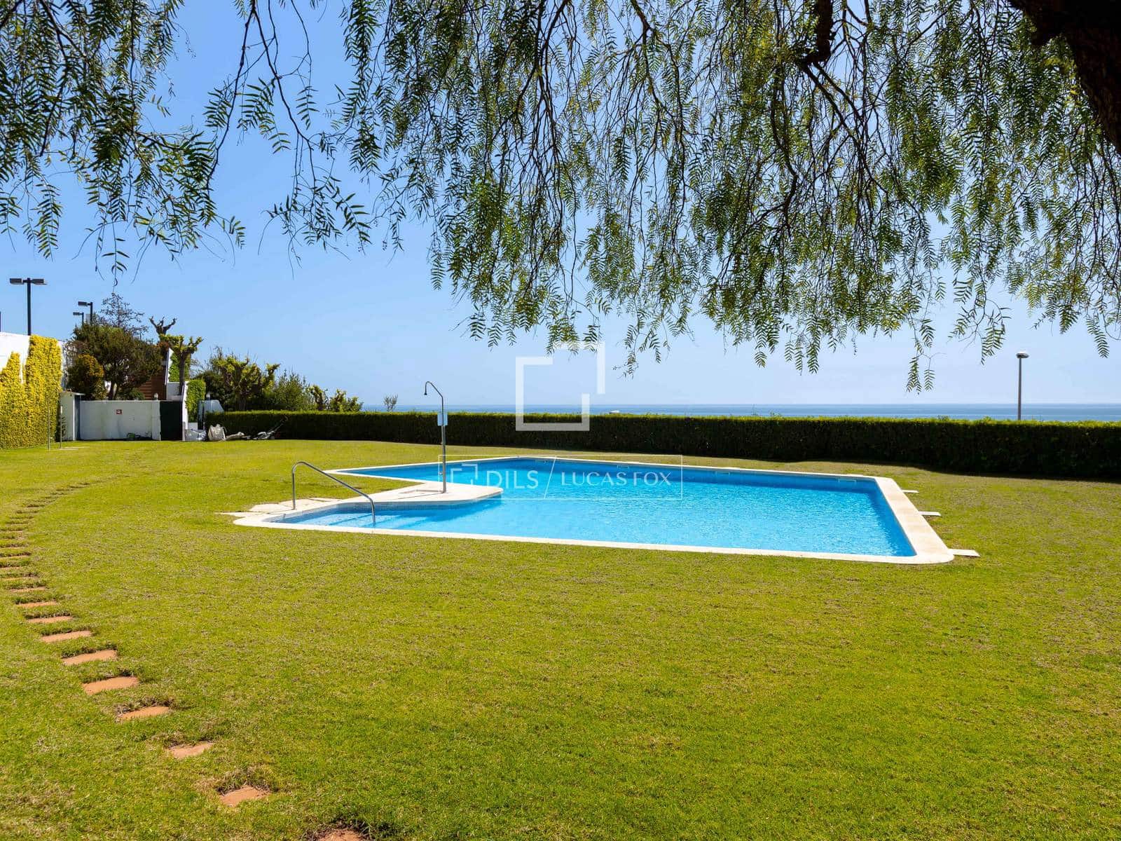 4 sypialnia Willa na sprzedaż w Sant Pol de Mar z basenem garażem - 535 000 € (Ref: 9771804)