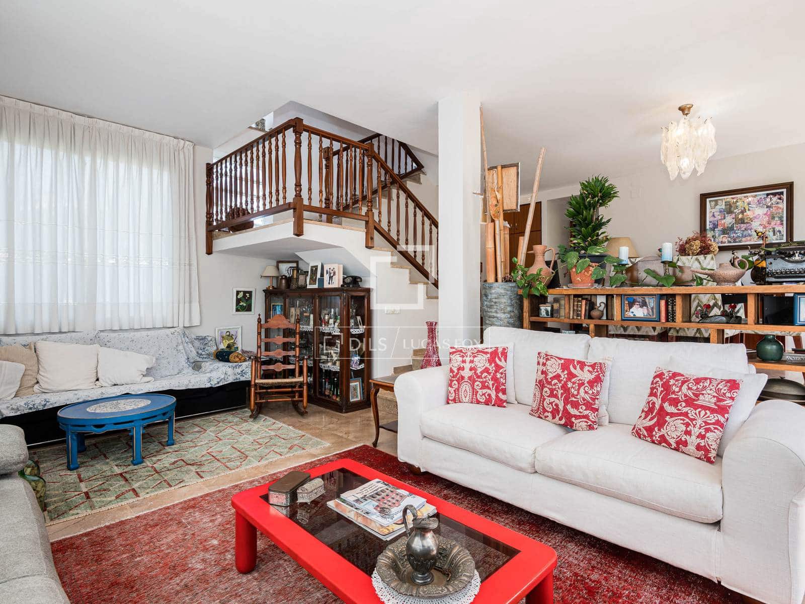 4 slaapkamer Villa te koop in Castelldefels met garage - € 1.390.000 (Ref: 9772427)