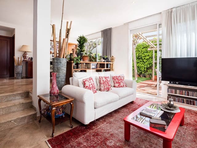 4 soveværelse Villa til salg i Castelldefels med garage - € 1.390.000 (Ref: 9772427)