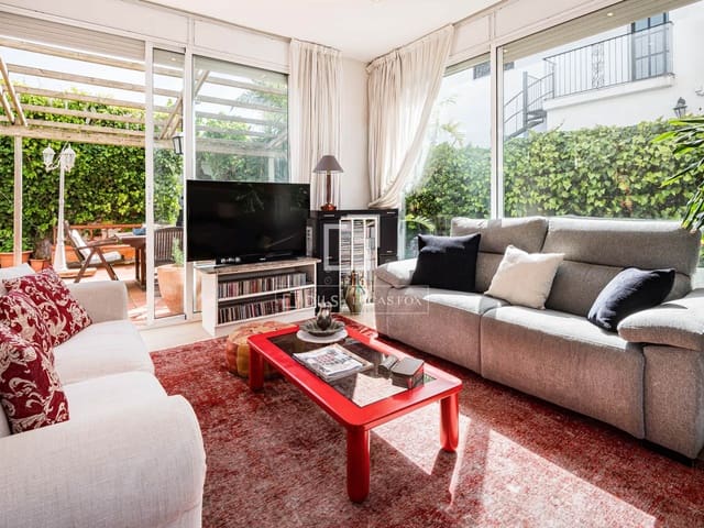 4 soveværelse Villa til salg i Castelldefels med garage - € 1.390.000 (Ref: 9772427)