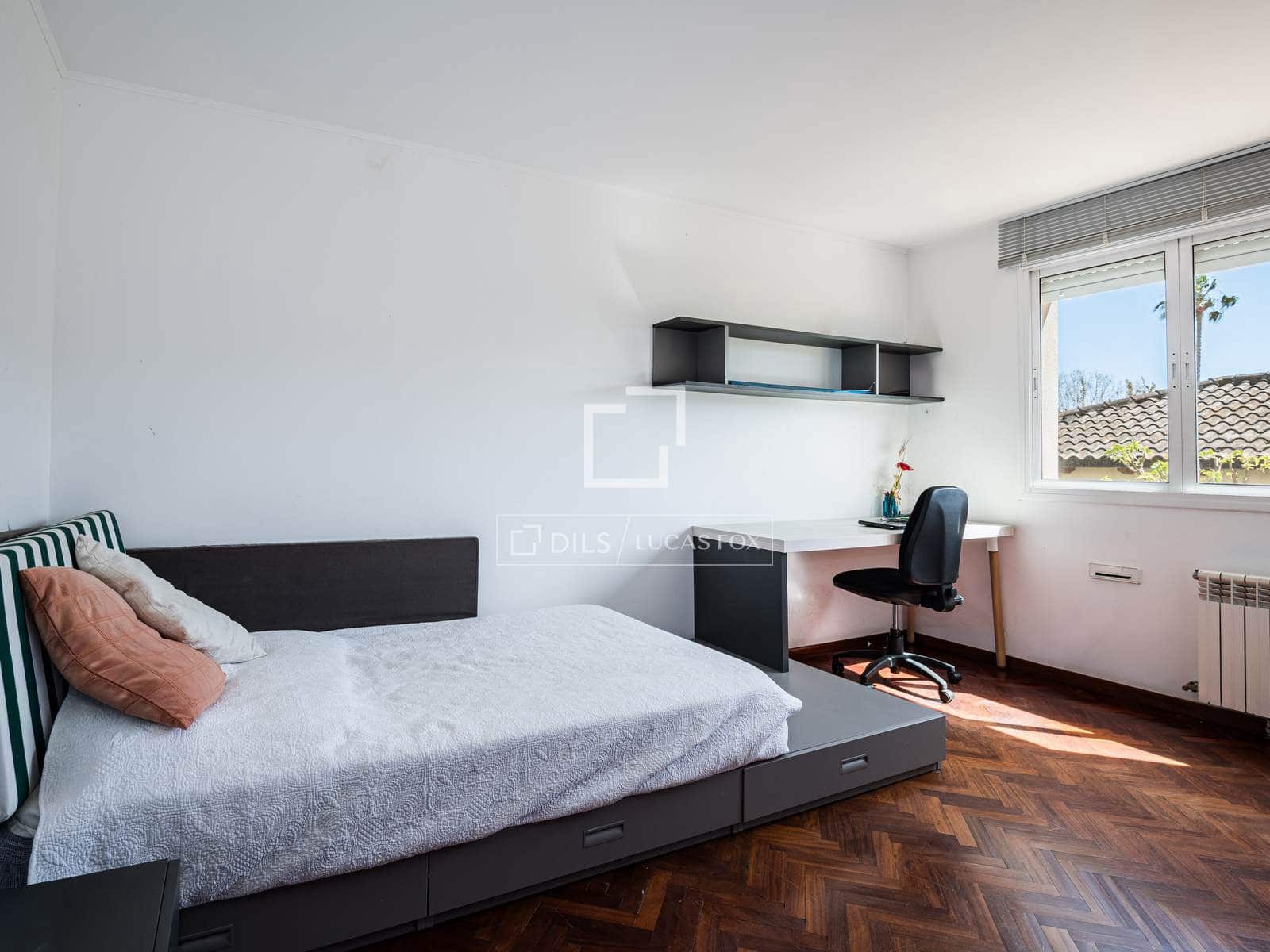 4 slaapkamer Villa te koop in Castelldefels met garage - € 1.390.000 (Ref: 9772427)