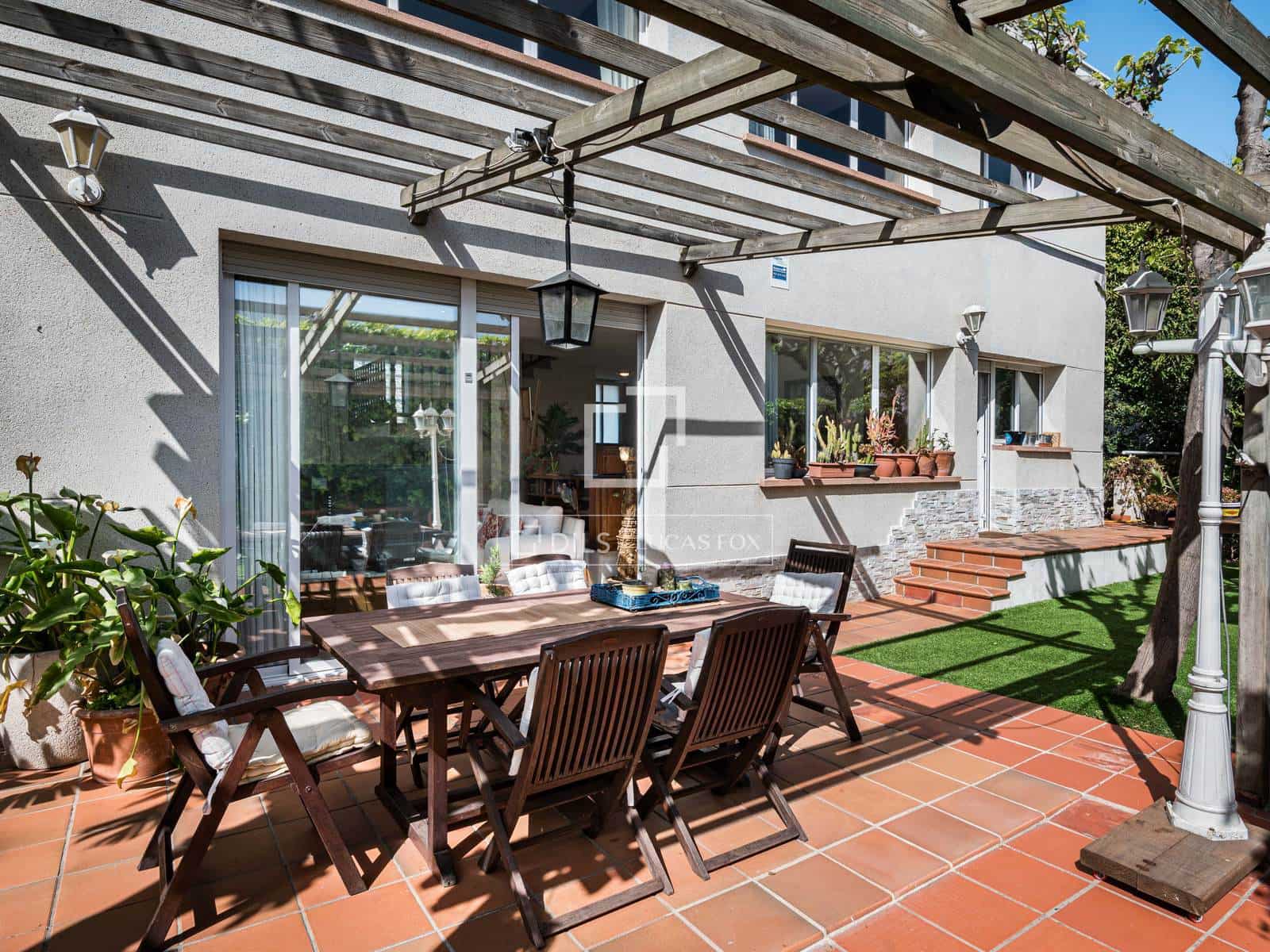 4 slaapkamer Villa te koop in Castelldefels met garage - € 1.390.000 (Ref: 9772427)