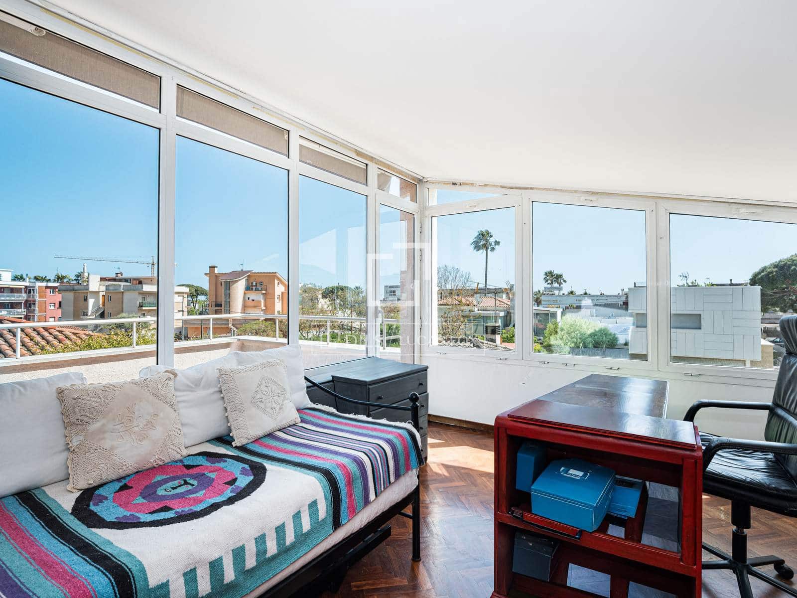 4 slaapkamer Villa te koop in Castelldefels met garage - € 1.390.000 (Ref: 9772427)