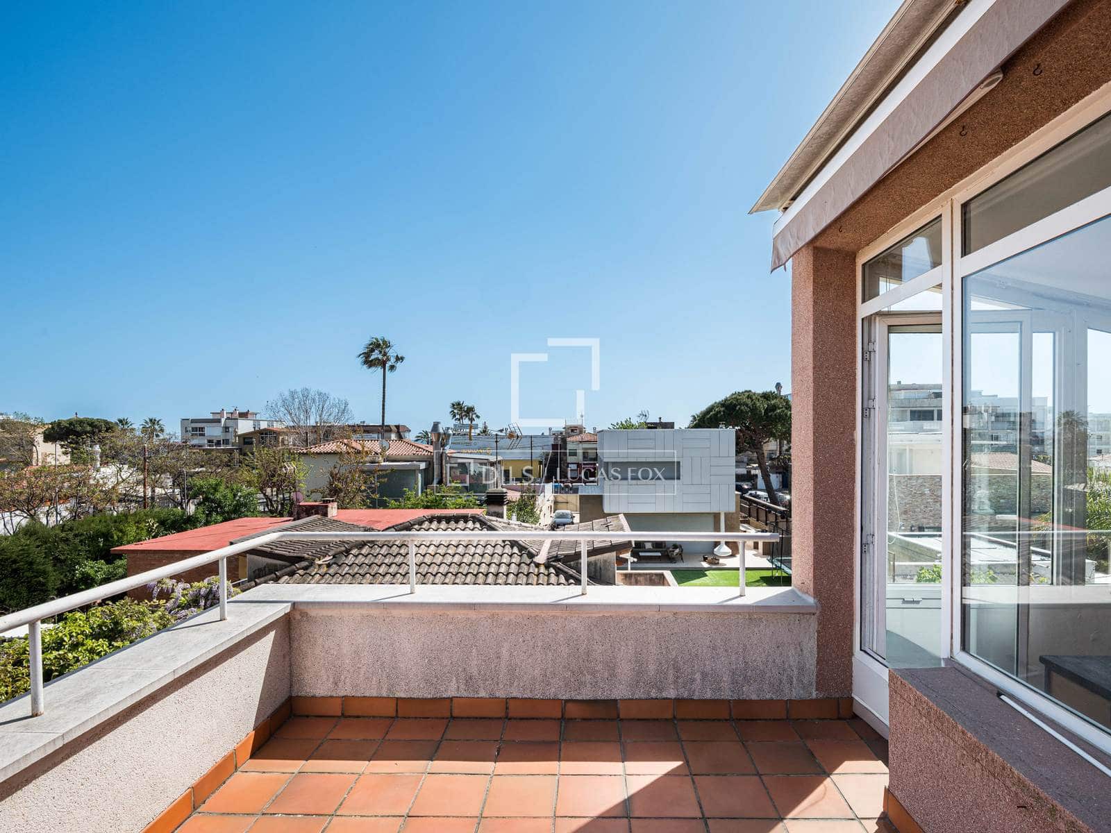 4 slaapkamer Villa te koop in Castelldefels met garage - € 1.390.000 (Ref: 9772427)