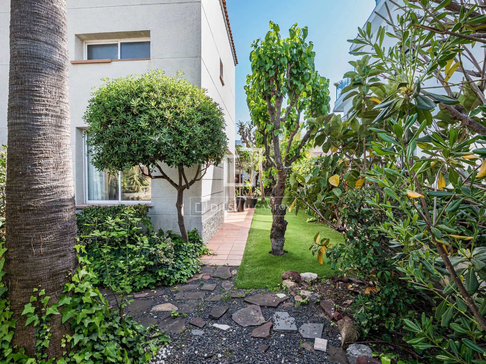 4 slaapkamer Villa te koop in Castelldefels met garage - € 1.390.000 (Ref: 9772427)