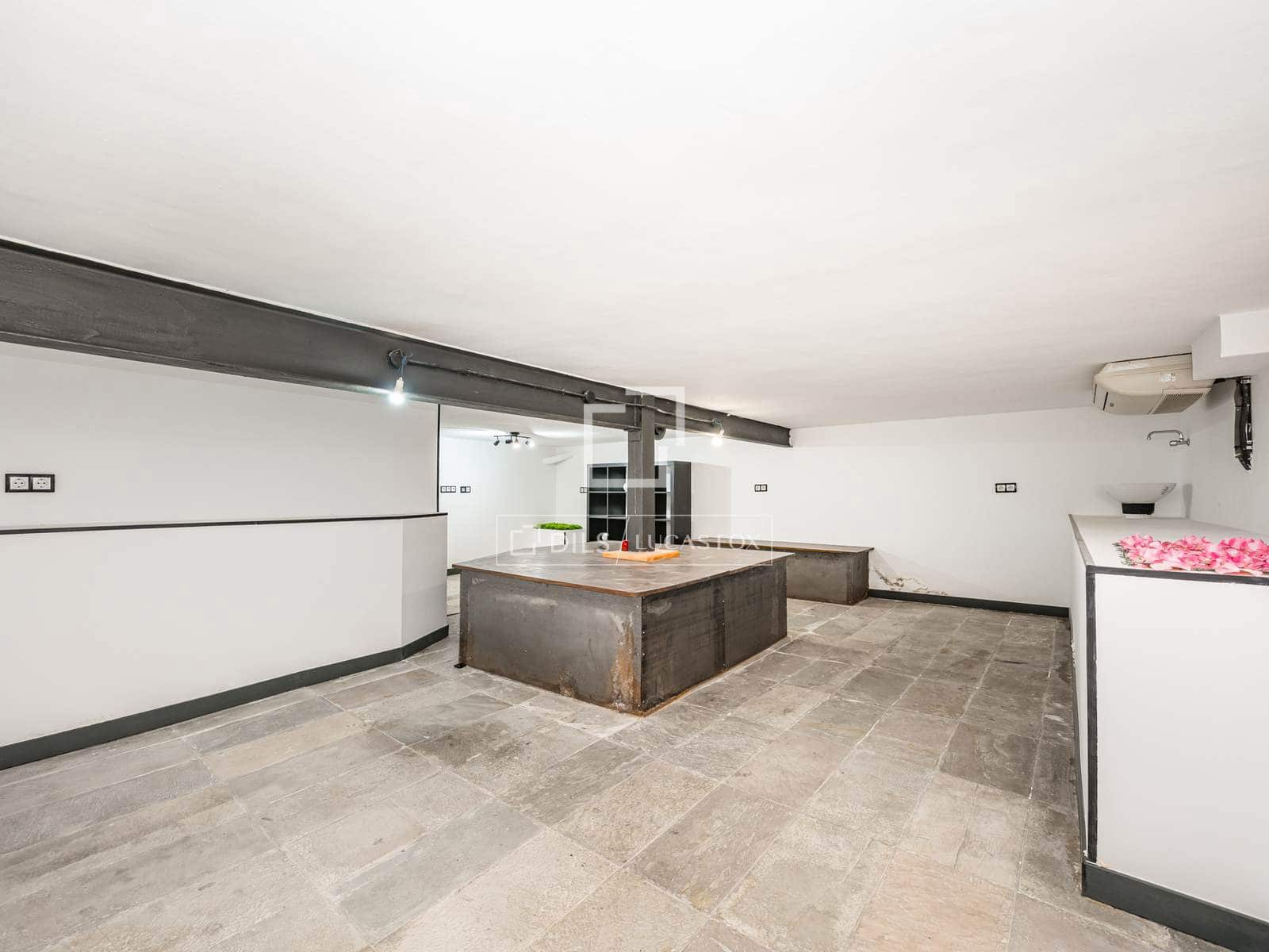 2 bedroom Apartment for sale in Madrid city - € 795,000 (Ref: 9772428)