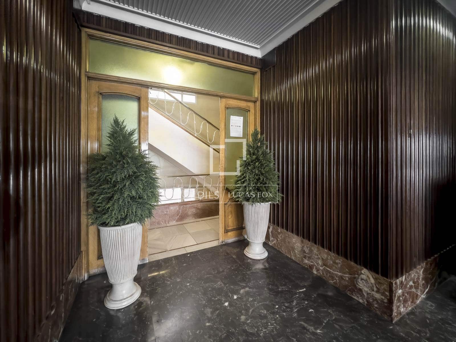 6 soverom Leilighet til leie i Madrid by - € 4 200 (Ref: 9773410)