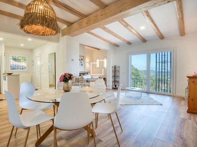 Chalet de 3 habitaciones en Castell-Platja d'Aro en venta con garaje - 585.000 € (Ref: 9773411)