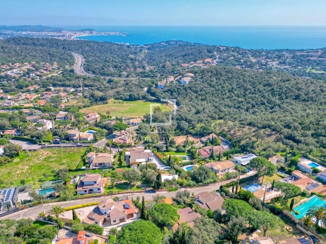 Chalet de 3 habitaciones en Castell-Platja d'Aro en venta con garaje - 585.000 € (Ref: 9773411)
