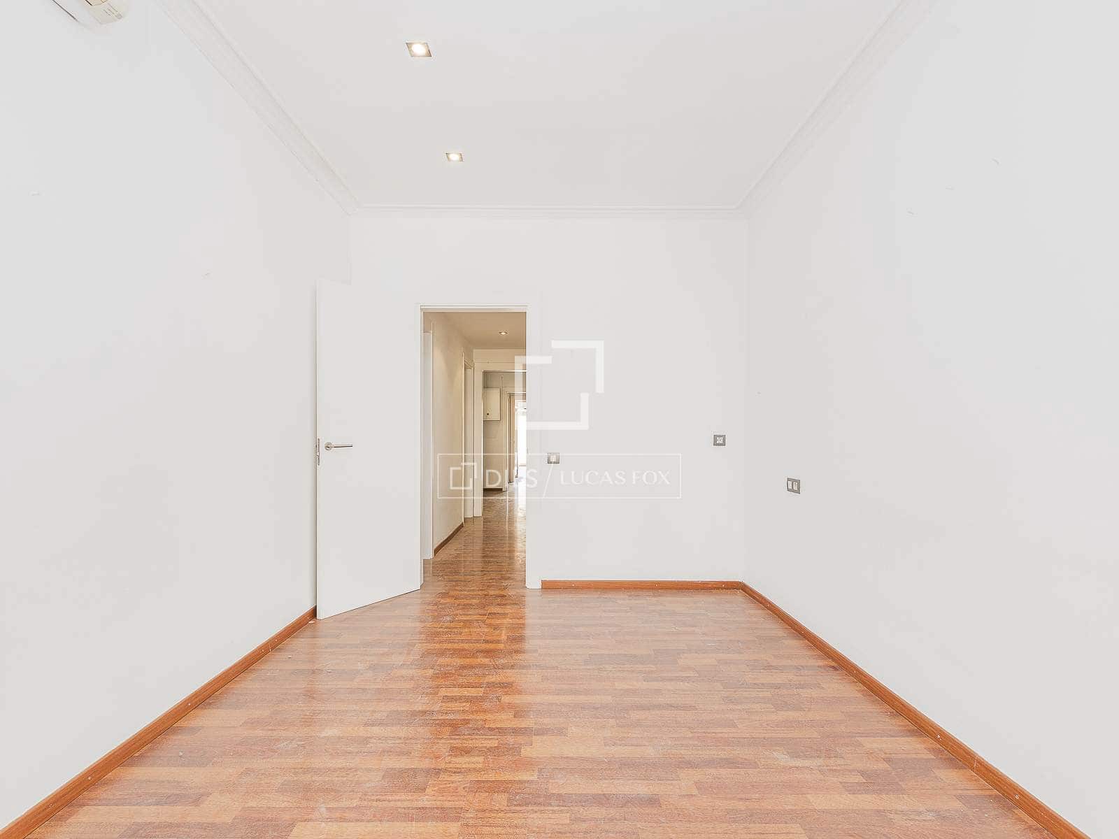 3 soverom Leilighet til salgs i Barcelona by - € 895 000 (Ref: 9775873)