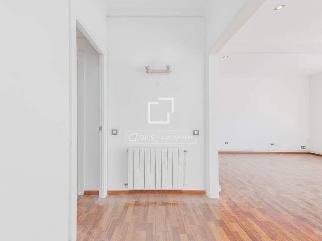 3 soverom Leilighet til salgs i Barcelona by - € 895 000 (Ref: 9775873)