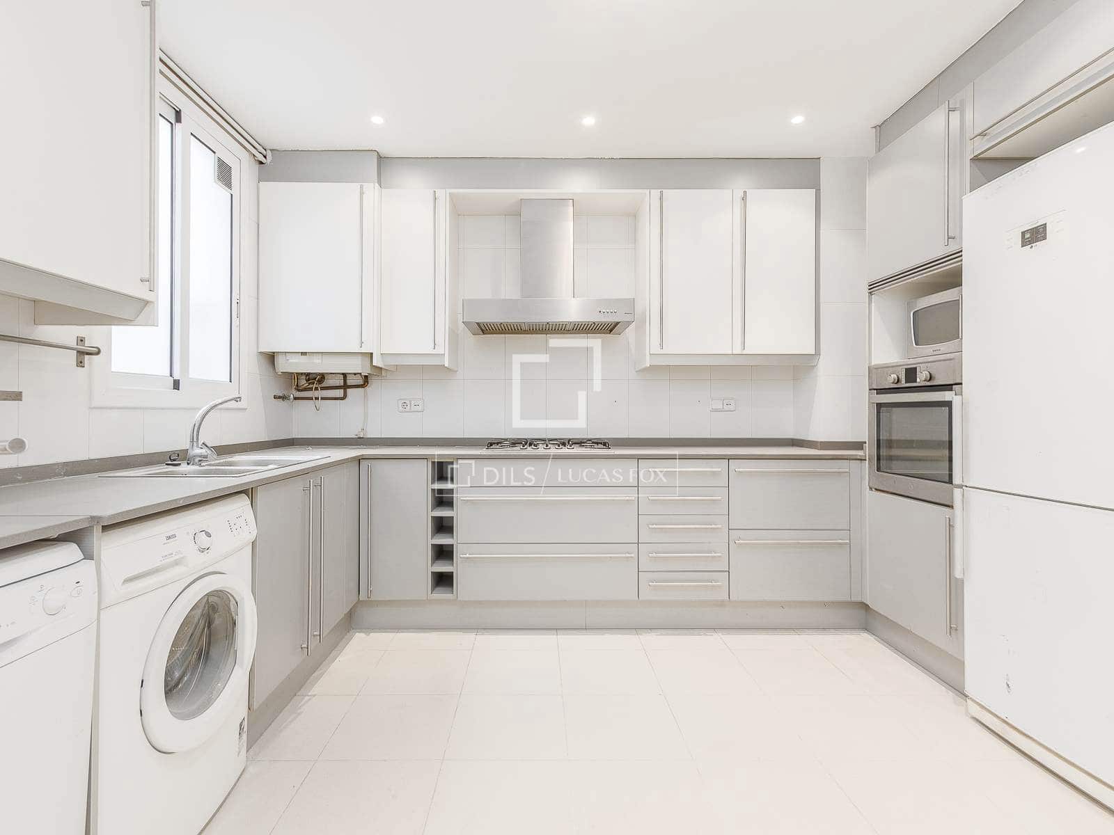 3 soverom Leilighet til salgs i Barcelona by - € 895 000 (Ref: 9775873)