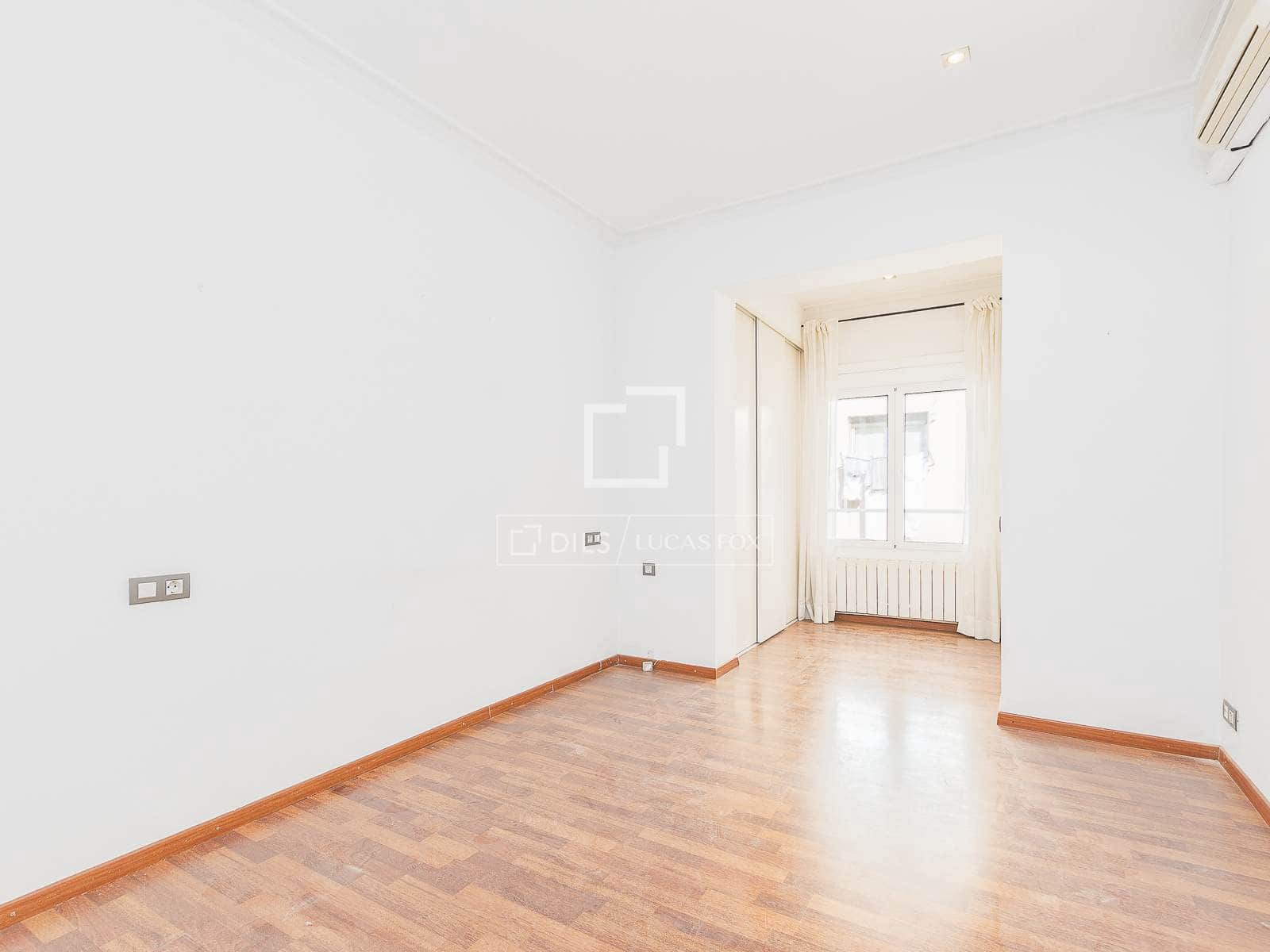 3 soverom Leilighet til salgs i Barcelona by - € 895 000 (Ref: 9775873)