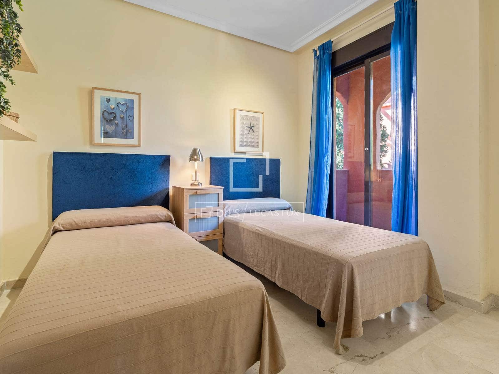 2 bedroom Apartment for sale in Casares with pool garage - € 359,000 (Ref: 9777083)