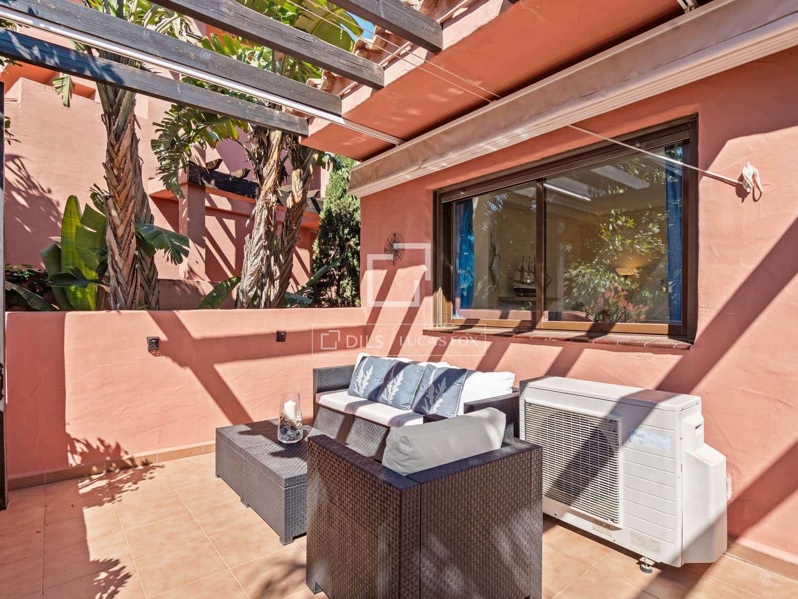 2 bedroom Apartment for sale in Casares with pool garage - € 359,000 (Ref: 9777083)