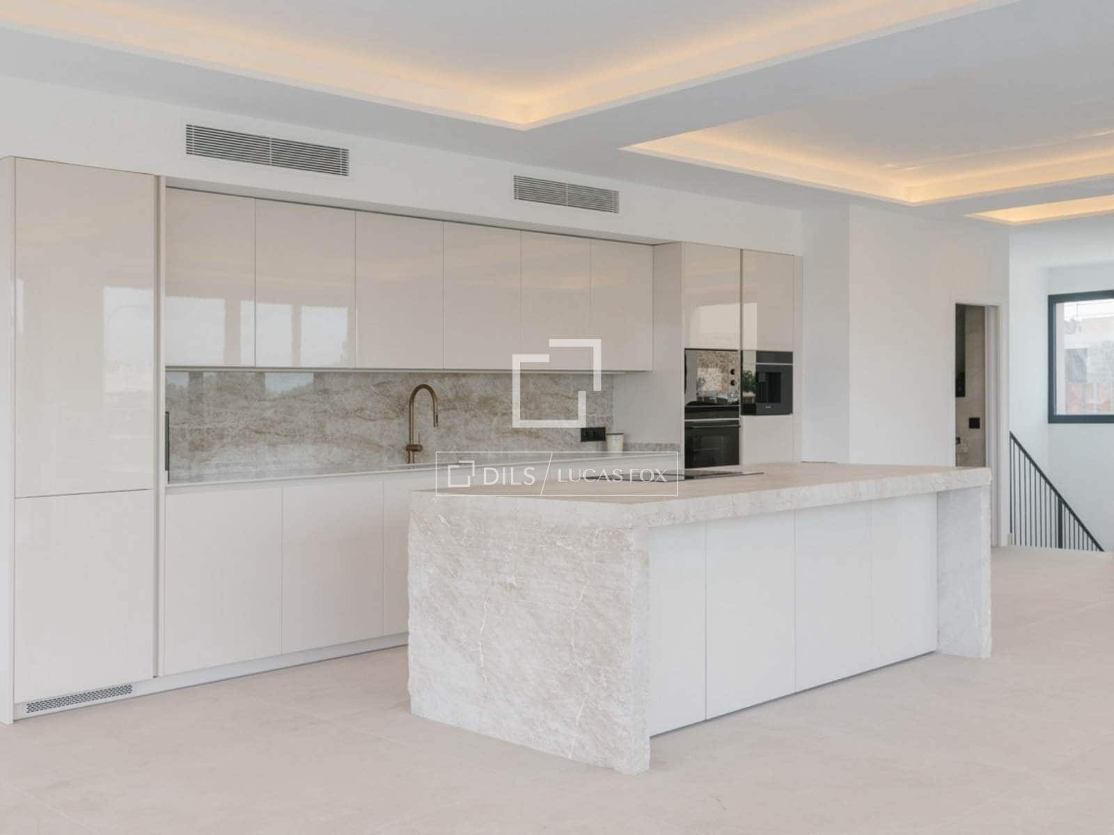 3 bedroom Villa for sale in Palma de Mallorca with pool garage - € 2,400,000 (Ref: 9777084)