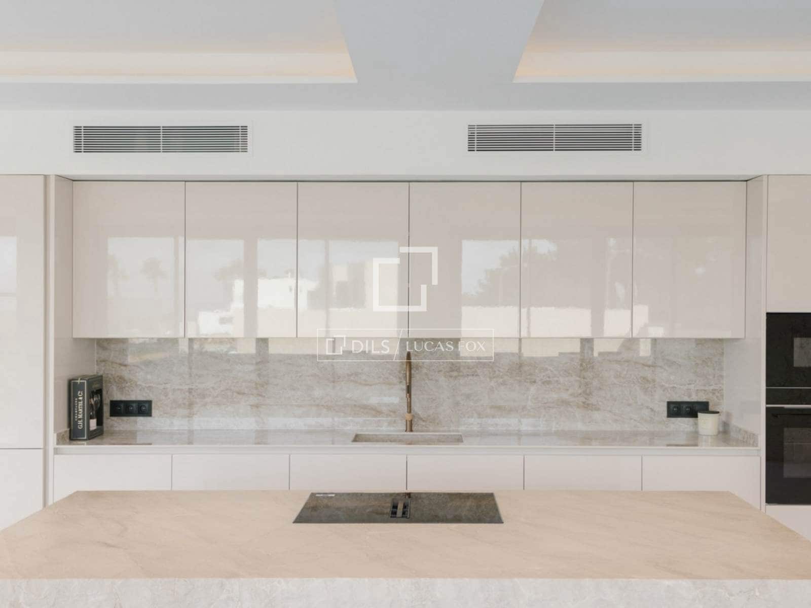 3 bedroom Villa for sale in Palma de Mallorca with pool garage - € 2,400,000 (Ref: 9777084)