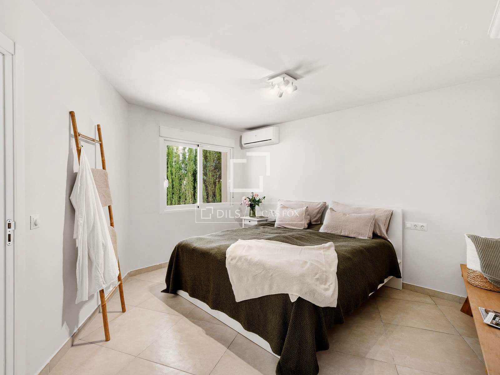 4 soverom Villa til salgs i La Nucia med svømmebasseng garasje - € 885 000 (Ref: 9777230)