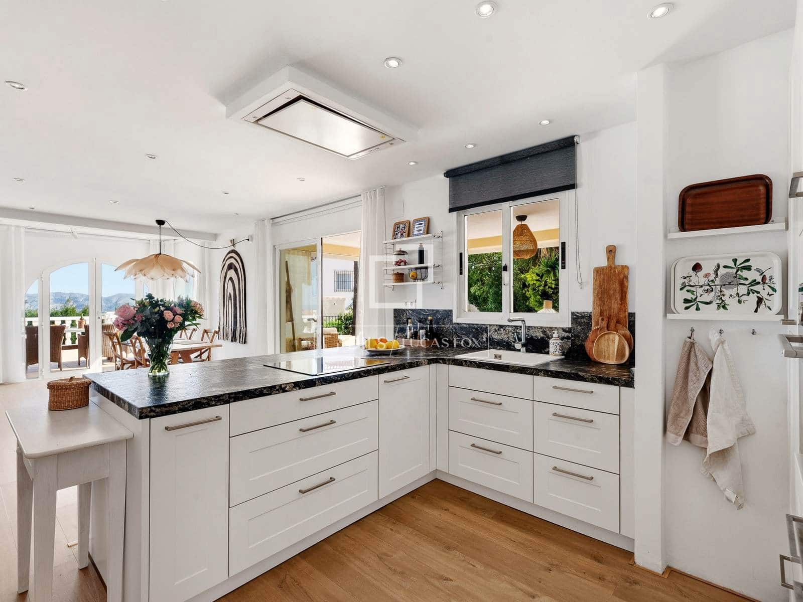 4 soverom Villa til salgs i La Nucia med svømmebasseng garasje - € 885 000 (Ref: 9777230)