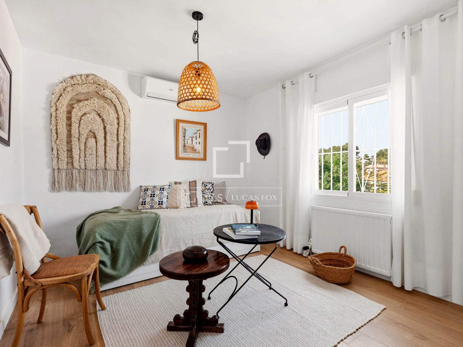 4 soverom Villa til salgs i La Nucia med svømmebasseng garasje - € 885 000 (Ref: 9777230)