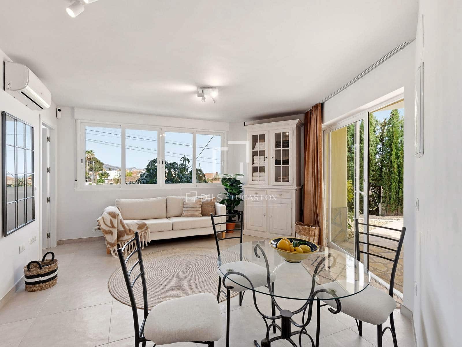 4 soverom Villa til salgs i La Nucia med svømmebasseng garasje - € 885 000 (Ref: 9777230)