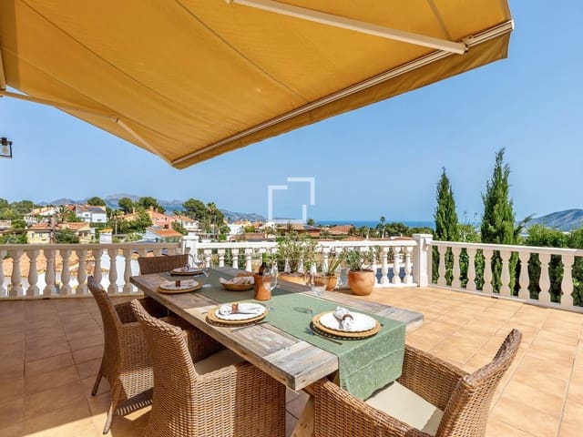 4 soverom Villa til salgs i La Nucia med svømmebasseng garasje - € 885 000 (Ref: 9777230)