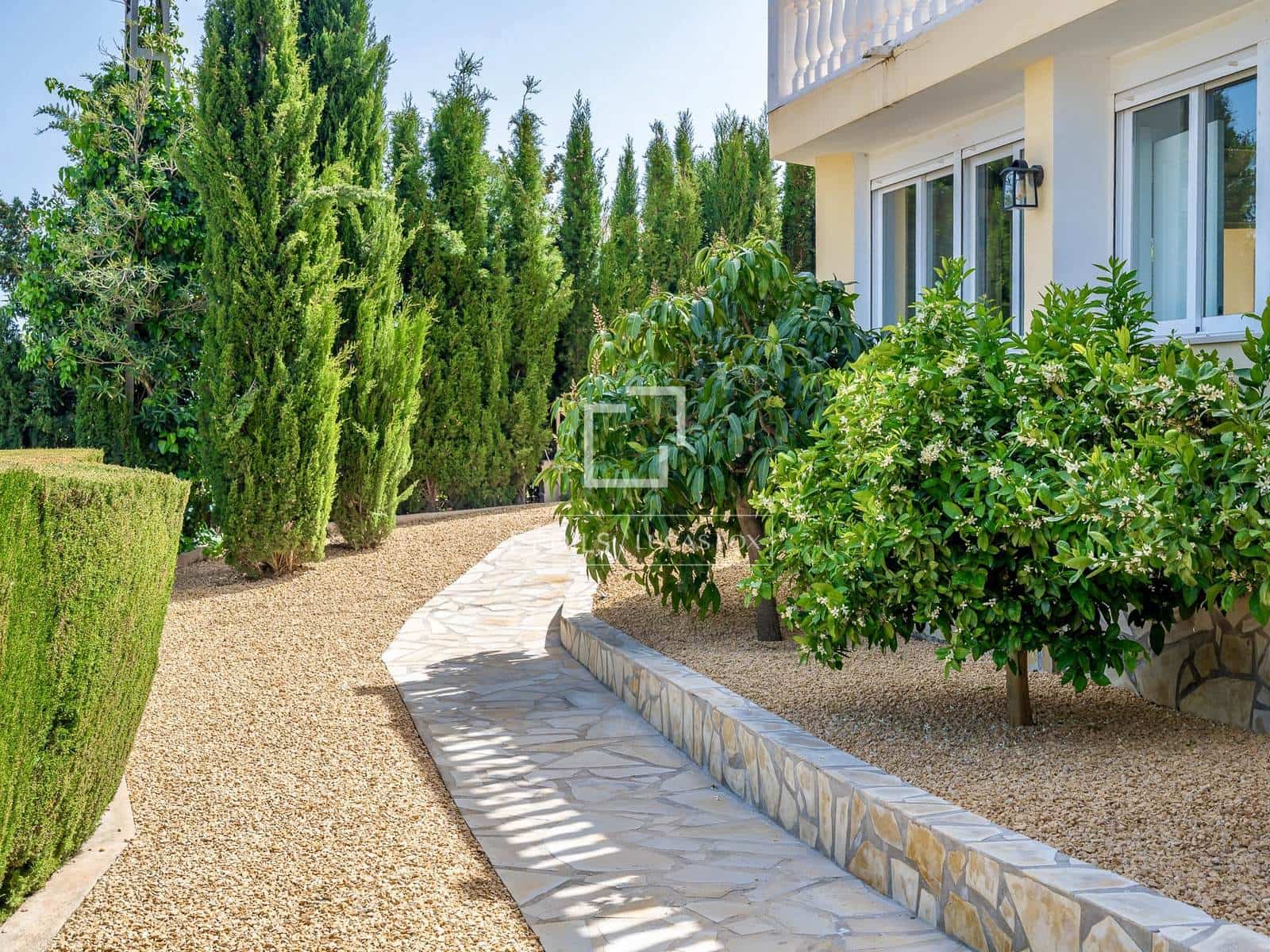 4 soverom Villa til salgs i La Nucia med svømmebasseng garasje - € 885 000 (Ref: 9777230)