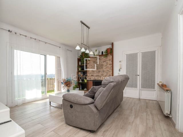 4 slaapkamer Appartement te koop in Sant Feliu de Guíxols met garage - € 210.000 (Ref: 9777232)