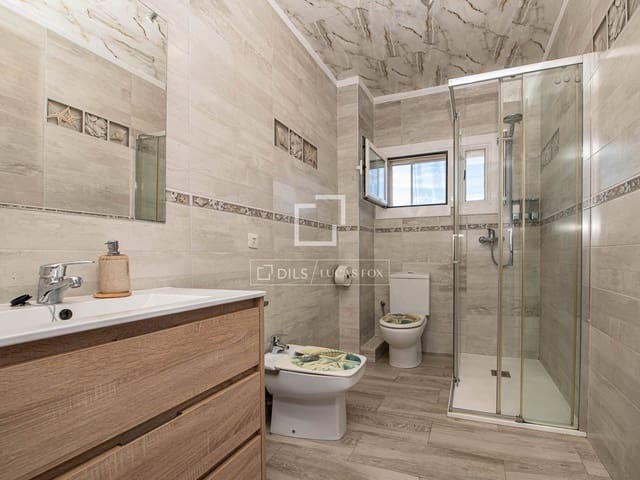 4 slaapkamer Appartement te koop in Sant Feliu de Guíxols met garage - € 210.000 (Ref: 9777232)