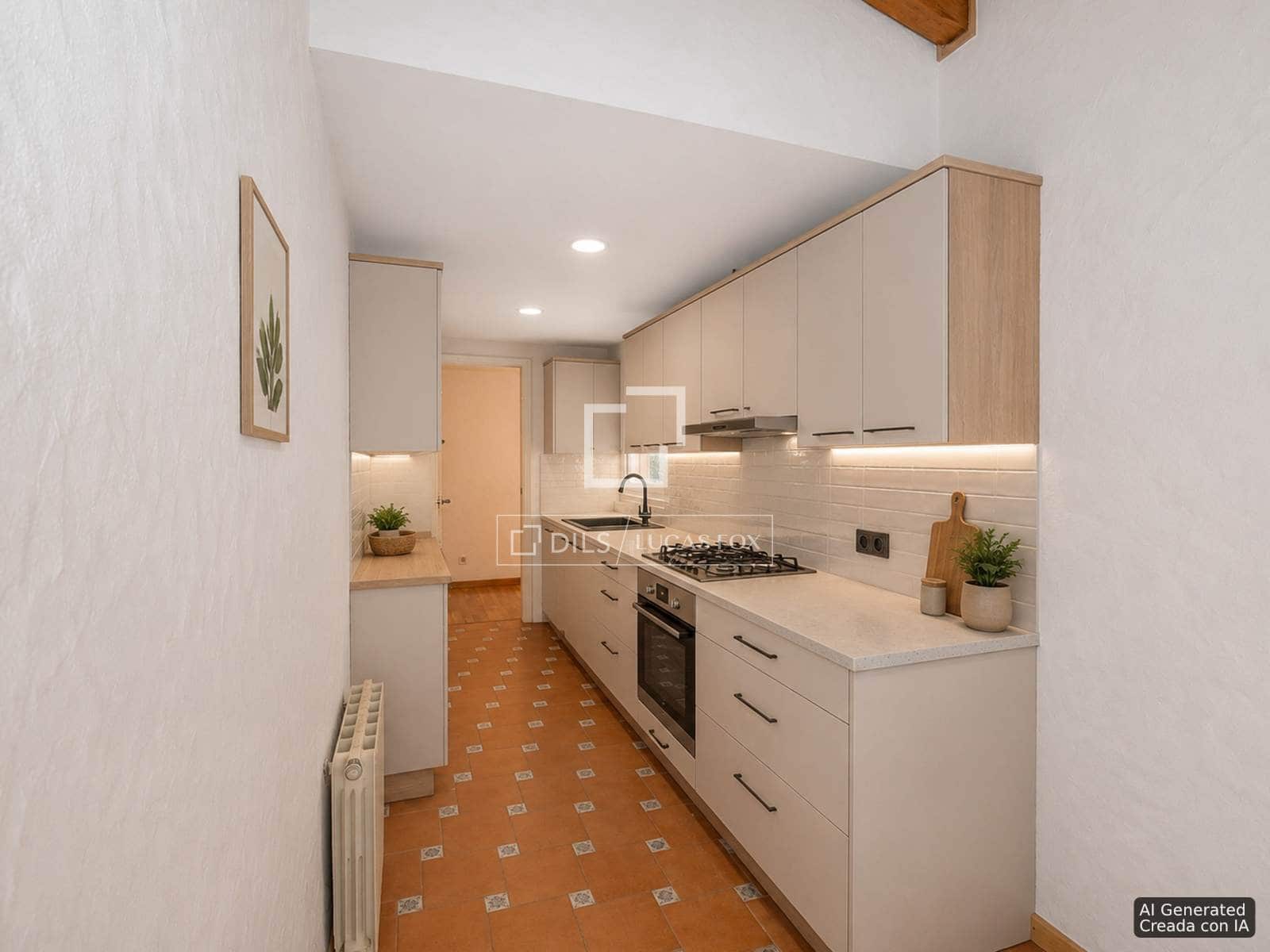 2 bedroom Apartment for sale in Sant Feliu de Guixols - € 249,000 (Ref: 9777234)