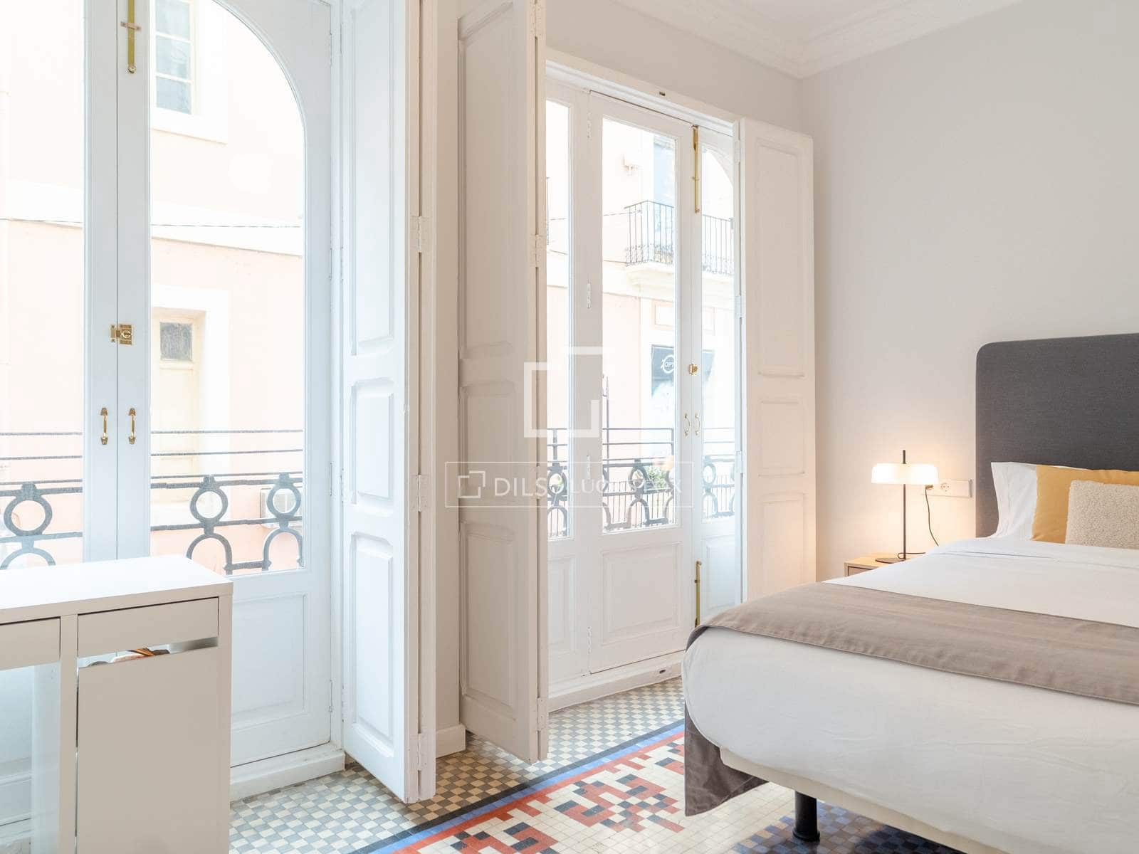 2 sypialnia Apartament do wynajęcia w Miasto Walencja - 2 400 € (Ref: 9778410)