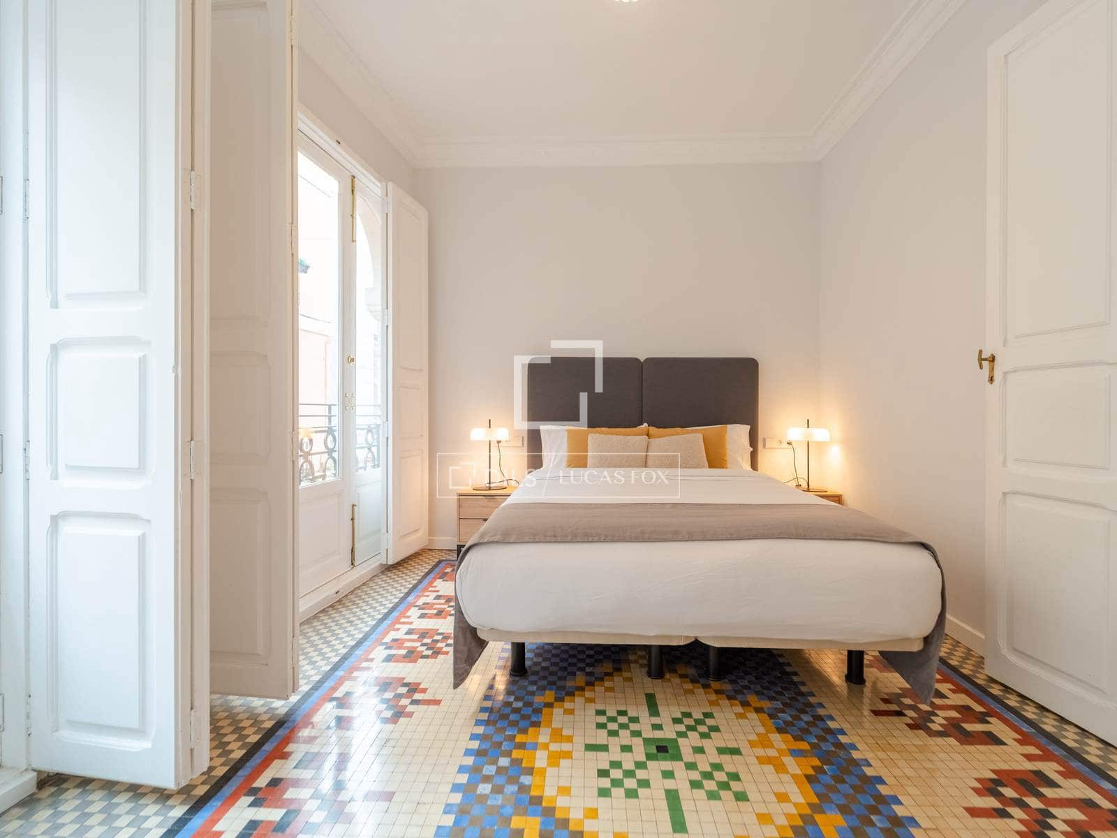 2 sypialnia Apartament do wynajęcia w Miasto Walencja - 2 400 € (Ref: 9778410)