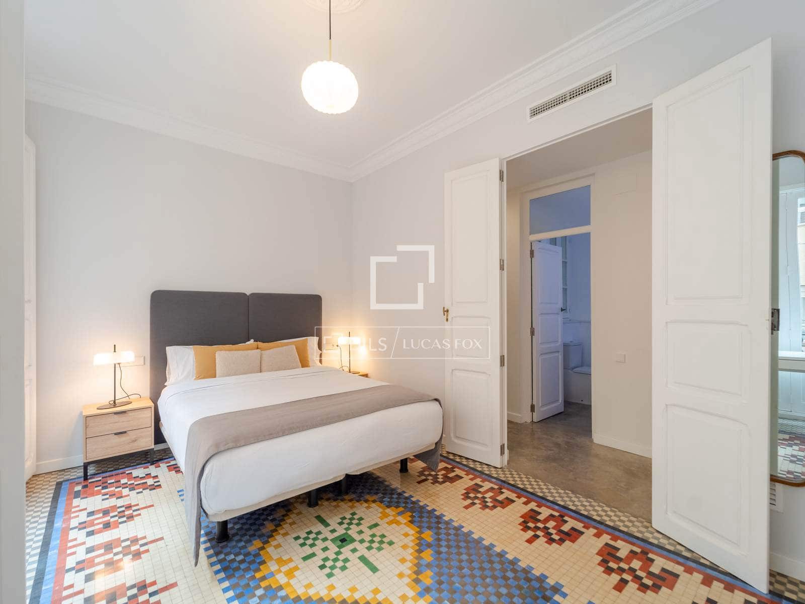 2 sypialnia Apartament do wynajęcia w Miasto Walencja - 2 400 € (Ref: 9778410)