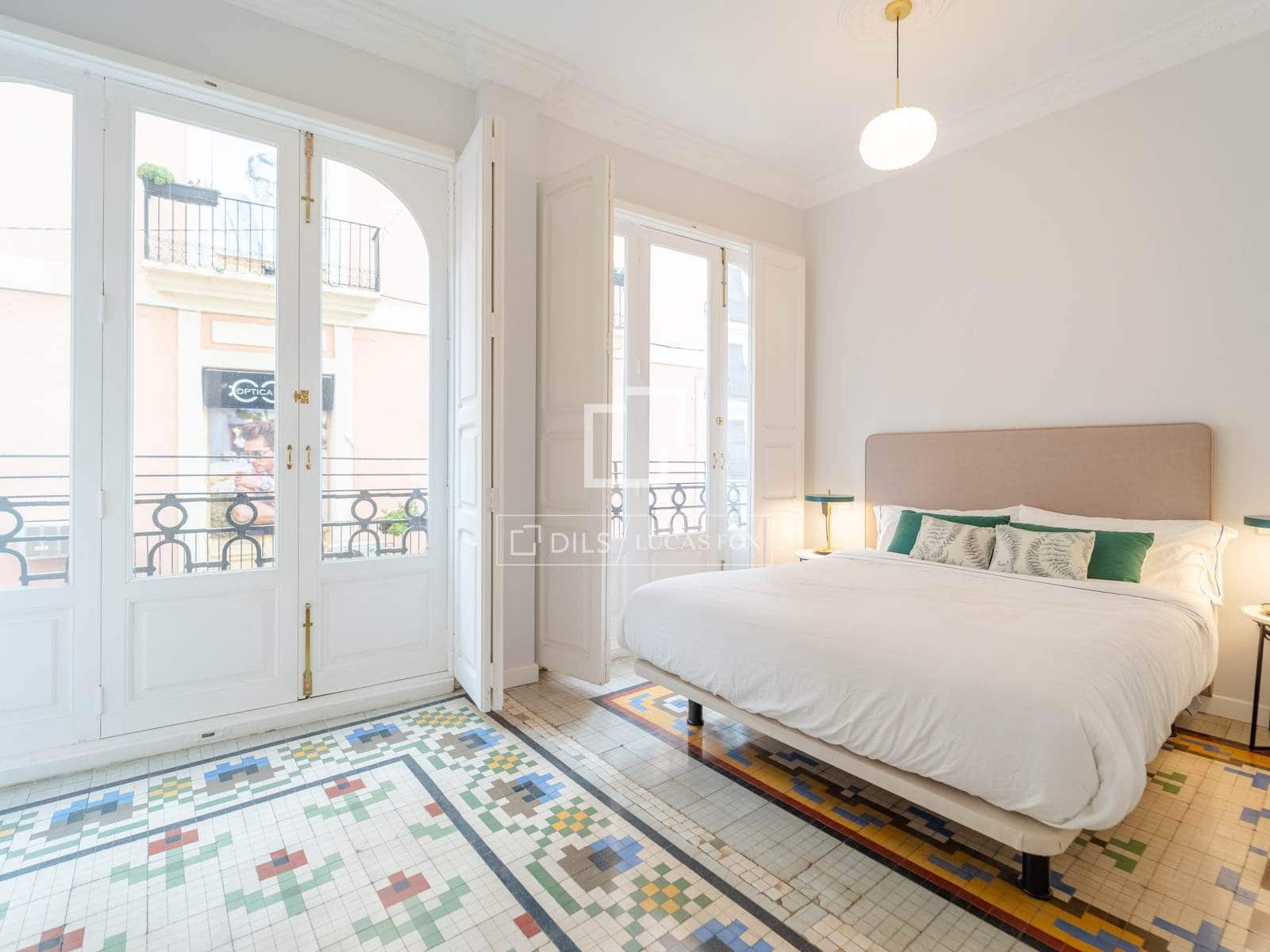 2 sypialnia Apartament do wynajęcia w Miasto Walencja - 2 400 € (Ref: 9778410)