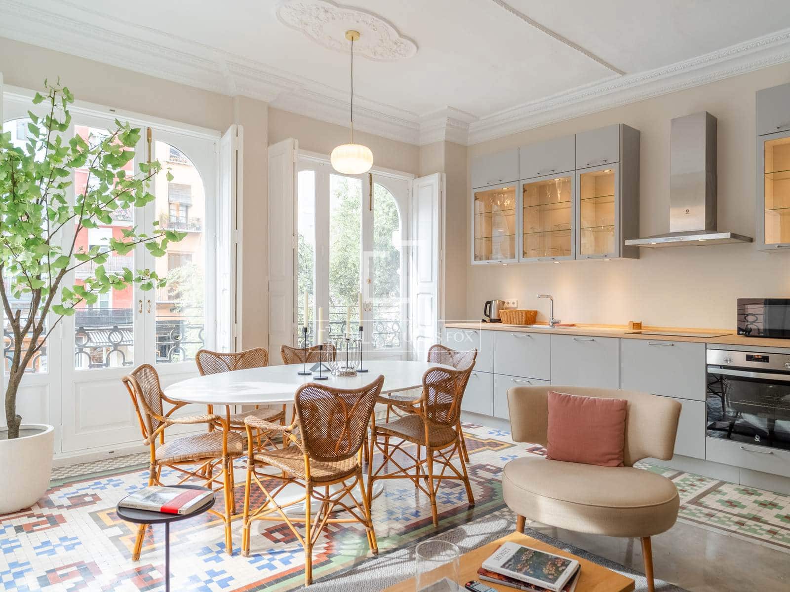 2 sypialnia Apartament do wynajęcia w Miasto Walencja - 2 400 € (Ref: 9778410)